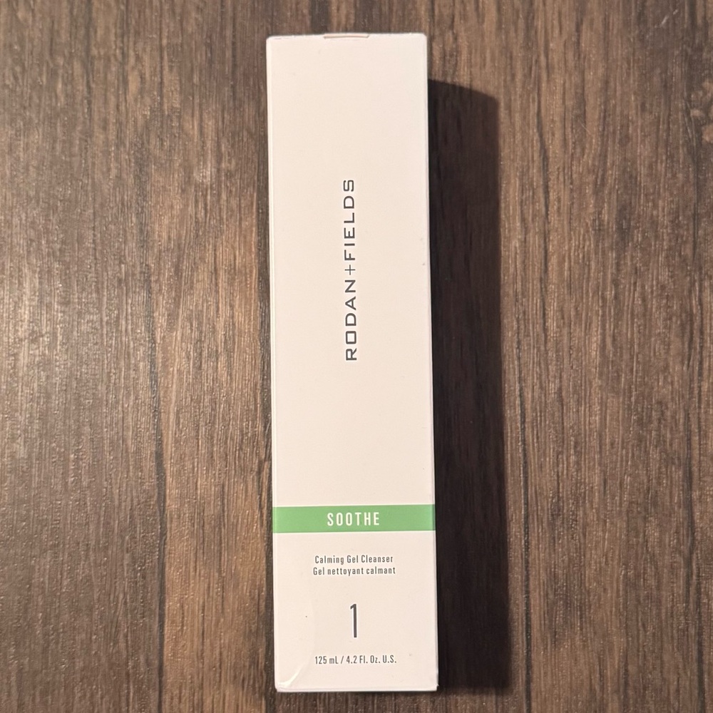 NIB 💚Rodan + Fields💚Soothe Calming Gel Cleanser
